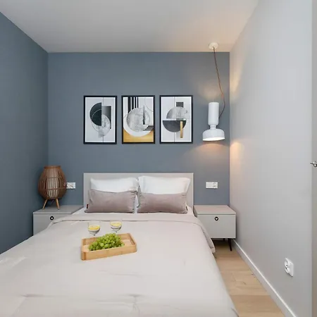 Apartment Bright Spadochroniarzy In With Parking & Pool By Renters Dziwnow