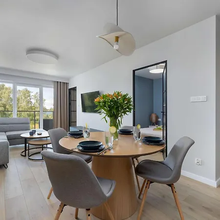 Bright Spadochroniarzy In With Parking & Pool By Renters Apartment *