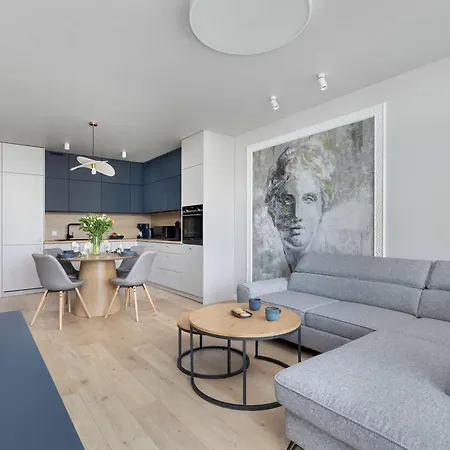 Apartment Bright Spadochroniarzy In With Parking & Pool By Renters Dziwnow