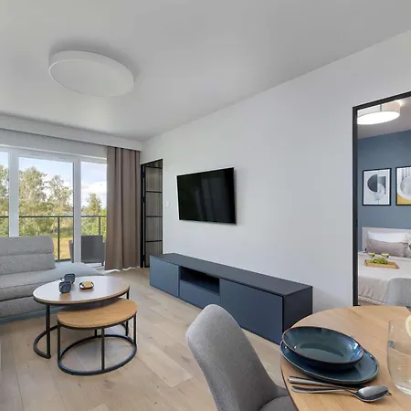 Apartment Bright Spadochroniarzy In With Parking & Pool By Renters