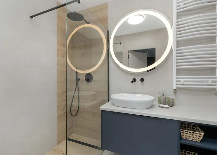 Appartement Bright Spadochroniarzy In With Parking & Pool By Renters *